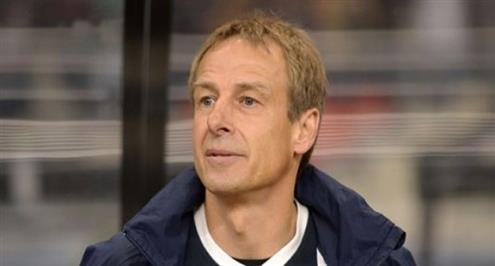 كلينسمان يصارع الماكينات وشقيقه يرفع علم ألمانيا على مخبزه 